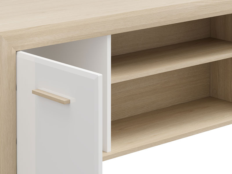 Клуб маса КАРЛОУ 