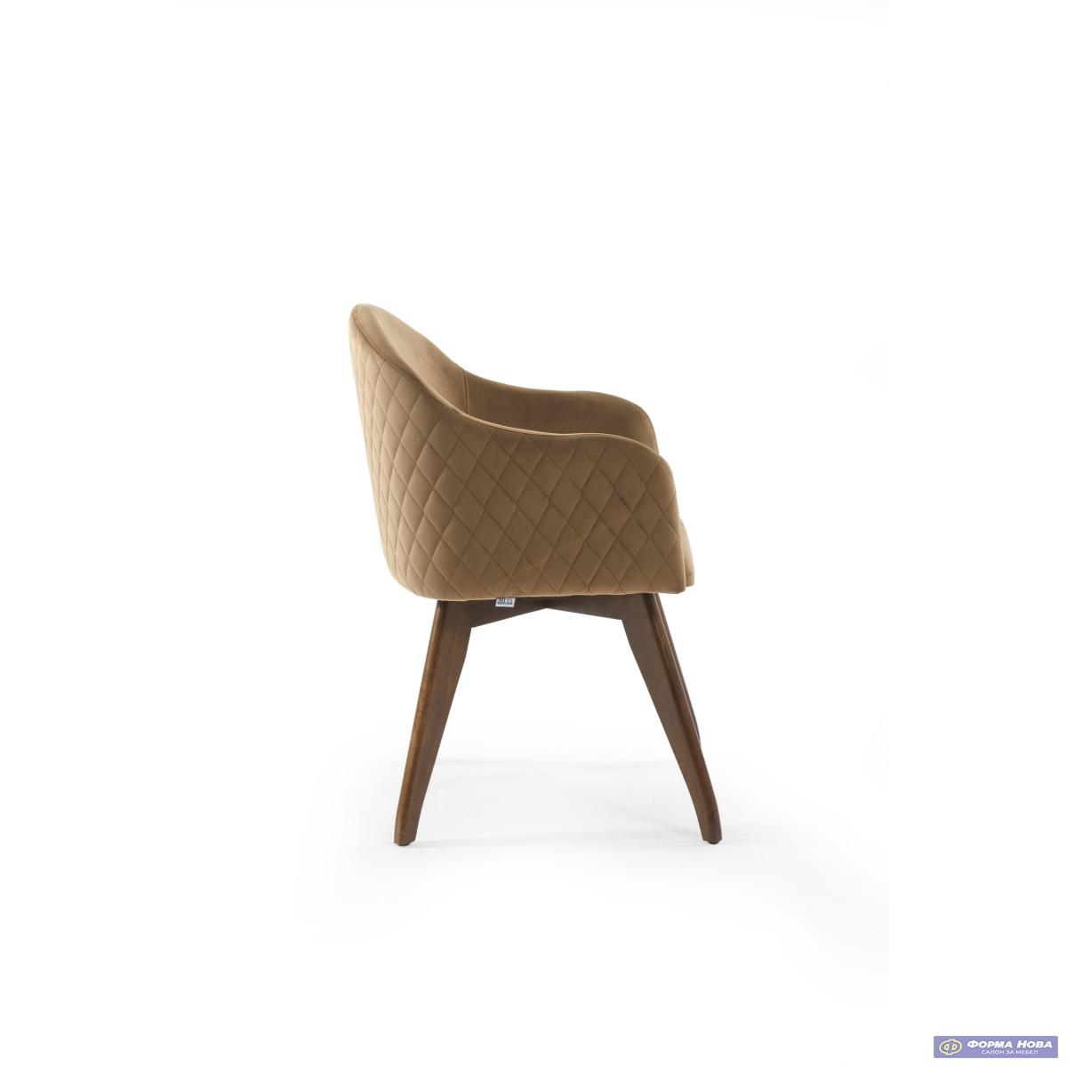 Столица КЛАУДИЈА Амаро/ Вега 11 Мит. 