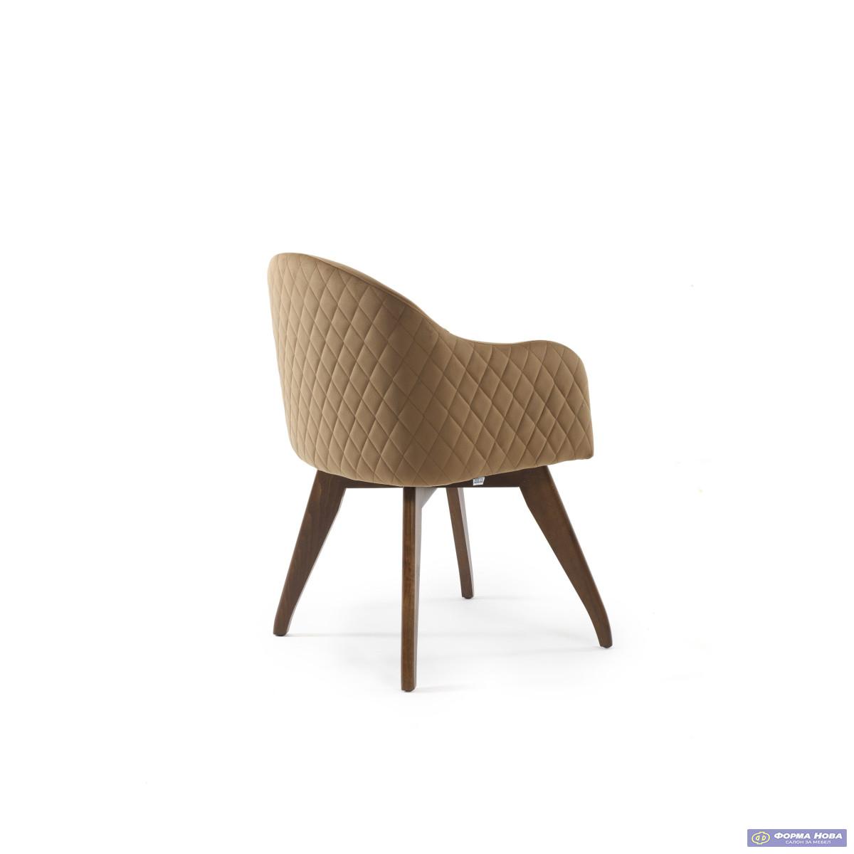 Столица КЛАУДИЈА Амаро/ Вега 11 Мит. 